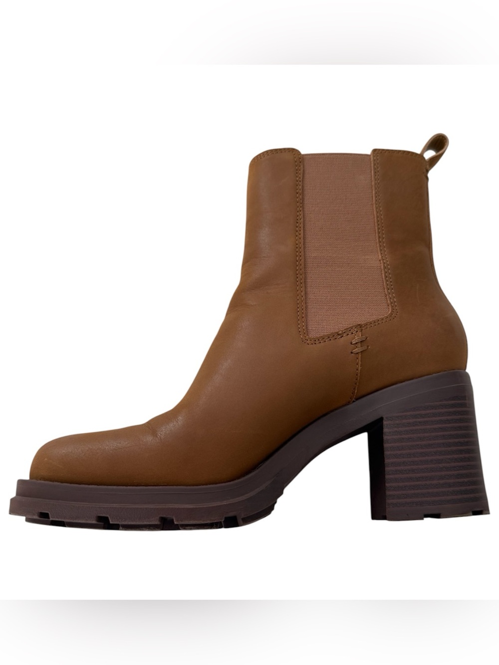 NWOB Crown Vintage Brown Dilana Platform Chelsea Boot